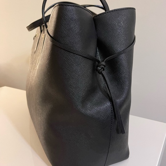 Large Kate Spade Tote Bag - Picture 2 of 9